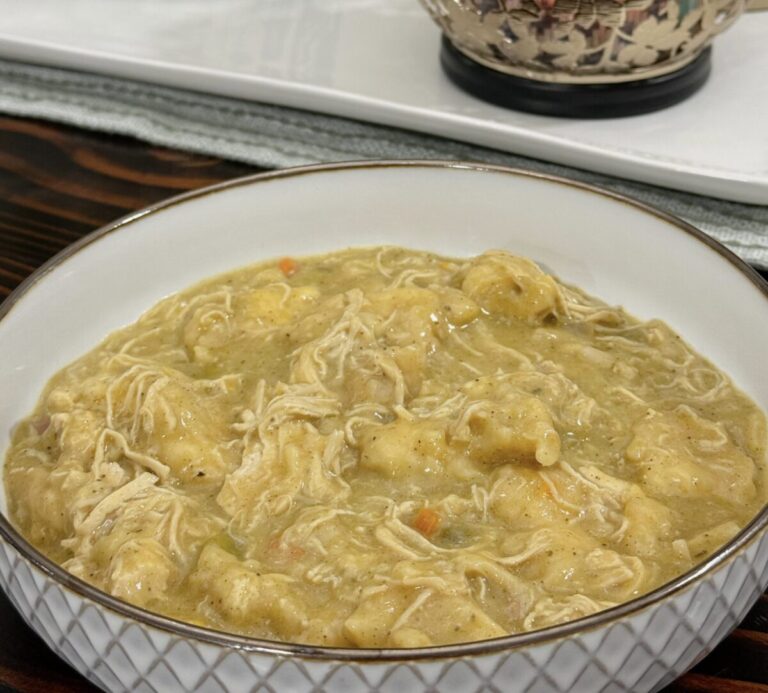 Easy Crockpot Chicken and Biscuit Dumplings